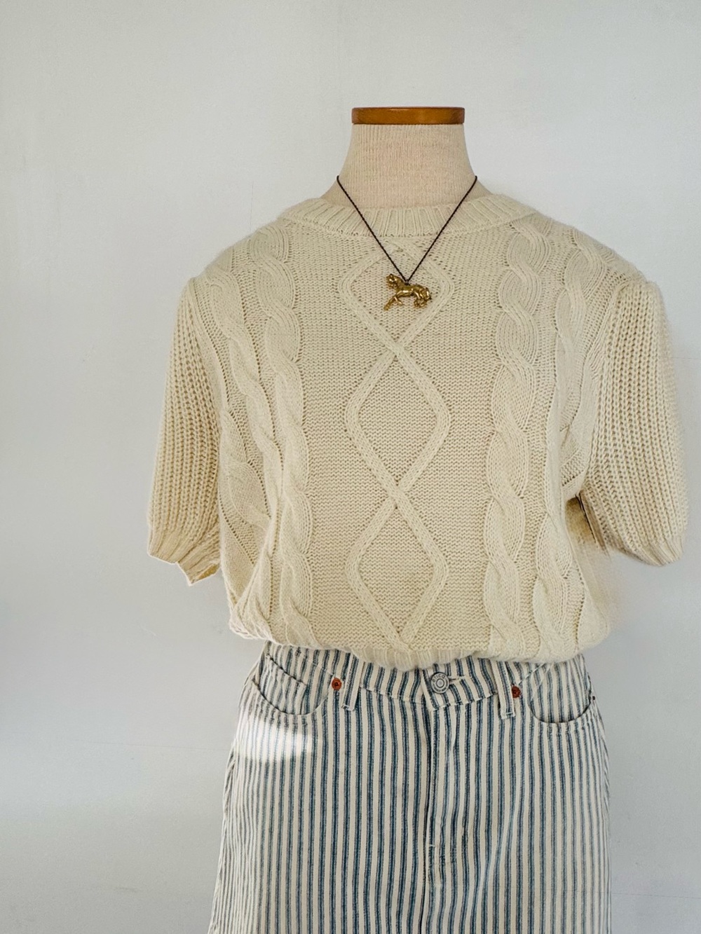 Cream Cable Knit Short-Sleeve Sweater - Picture 2 of 7